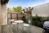 https://images.listonce.com.au/custom/160x/listings/157-martin-street-thornbury-vic-3071/959/01703959_img_07.jpg?ARr-eR3w-NI