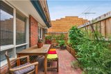 https://images.listonce.com.au/custom/160x/listings/1574-de-carle-street-brunswick-vic-3056/391/01899391_img_09.jpg?_Z36RfCj7ic