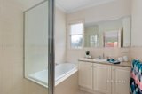 https://images.listonce.com.au/custom/160x/listings/158-60-hillside-road-rosanna-vic-3084/353/01720353_img_10.jpg?eHcqy65rAjU