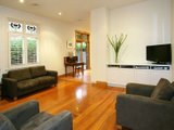 https://images.listonce.com.au/custom/160x/listings/158-ormond-road-elwood-vic-3184/382/01794382_img_04.jpg?WBEpyV8DmDE