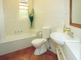 https://images.listonce.com.au/custom/160x/listings/158-ormond-road-elwood-vic-3184/382/01794382_img_06.jpg?fRR2Ce7tu-U