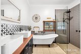 https://images.listonce.com.au/custom/160x/listings/1585-calder-highway-taradale-vic-3447/424/01747424_img_08.jpg?eC4FS9vylLs