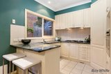 https://images.listonce.com.au/custom/160x/listings/159-shannon-street-box-hill-north-vic-3129/487/01743487_img_05.jpg?ZlYaU26yr9Q