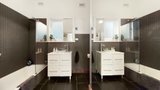 https://images.listonce.com.au/custom/160x/listings/159-shelley-street-elwood-vic-3184/532/01793532_img_07.jpg?_fF9Oe1R8G8