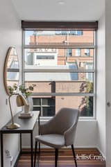https://images.listonce.com.au/custom/160x/listings/159-tennyson-street-richmond-vic-3121/062/01900062_img_07.jpg?hUV-tLHRo24