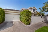 https://images.listonce.com.au/custom/160x/listings/15a-crosbie-road-murrumbeena-vic-3163/940/01852940_img_15.jpg?M1JAeKPFLTc