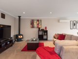 https://images.listonce.com.au/custom/160x/listings/15a-diane-crescent-mooroolbark-vic-3138/550/01524550_img_06.jpg?Gfztw_vBXqI