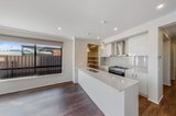 https://images.listonce.com.au/custom/160x/listings/15a-ida-street-niddrie-vic-3042/899/01989899_img_09.jpg?cqecg1r0Vhw