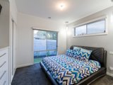 https://images.listonce.com.au/custom/160x/listings/15a-kalimna-street-mooroolbark-vic-3138/219/01524219_img_09.jpg?_WnI2xtHeIs