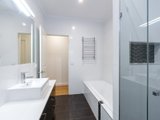 https://images.listonce.com.au/custom/160x/listings/15a-kalimna-street-mooroolbark-vic-3138/219/01524219_img_16.jpg?WGHMSaSEYnI