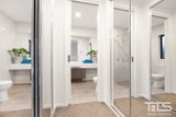 https://images.listonce.com.au/custom/160x/listings/15a-lloyd-street-strathmore-vic-3041/591/01772591_img_10.jpg?w0J-hI0g7xM