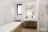 https://images.listonce.com.au/custom/160x/listings/15a-lloyd-street-strathmore-vic-3041/591/01772591_img_14.jpg?cRnxaqQrBSM