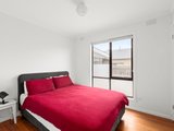 https://images.listonce.com.au/custom/160x/listings/15a-payne-street-portarlington-vic-3223/567/01914567_img_08.jpg?Q0qAoG7s8SA