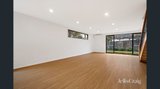 https://images.listonce.com.au/custom/160x/listings/15a-shakespeare-avenue-mooroolbark-vic-3138/153/01893153_img_05.jpg?K9Y4ezJc-K8