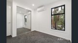https://images.listonce.com.au/custom/160x/listings/15a-shakespeare-avenue-mooroolbark-vic-3138/153/01893153_img_09.jpg?19vlUbBuzsU