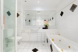 https://images.listonce.com.au/custom/160x/listings/15b-inverleith-street-hawthorn-vic-3122/184/01685184_img_06.jpg?ifzItOX6sCk