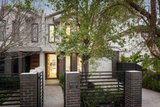 https://images.listonce.com.au/custom/160x/listings/15b-lancaster-street-bentleigh-east-vic-3165/994/01980994_img_06.jpg?dYiwBf2Odzo