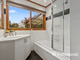 https://images.listonce.com.au/custom/160x/listings/16-18-maida-avenue-bayswater-vic-3153/795/01525795_img_13.jpg?DoAR5_1i1vc