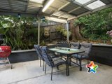 https://images.listonce.com.au/custom/160x/listings/16-alawara-drive-mooroolbark-vic-3138/709/01524709_img_14.jpg?dv9SN_19fYE