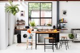 https://images.listonce.com.au/custom/160x/listings/16-albert-street-northcote-vic-3070/752/01735752_img_03.jpg?sNwczxLlGc4