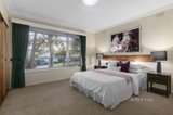 https://images.listonce.com.au/custom/160x/listings/16-astley-street-montmorency-vic-3094/184/01054184_img_05.jpg?b-T2CBeIuUw