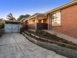 https://images.listonce.com.au/custom/160x/listings/16-autumn-grove-mooroolbark-vic-3138/405/01524405_img_19.jpg?uyJ5pB5xFMY