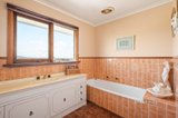 https://images.listonce.com.au/custom/160x/listings/16-avalon-street-mooroolbark-vic-3138/961/01700961_img_14.jpg?3id7eopiL44