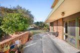 https://images.listonce.com.au/custom/160x/listings/16-avalon-street-mooroolbark-vic-3138/961/01700961_img_15.jpg?aGKu7MwQZtk