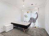 https://images.listonce.com.au/custom/160x/listings/16-bainbridge-close-craigieburn-vic-3064/921/01531921_img_06.jpg?KLgjfPKvcKo