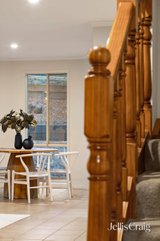 https://images.listonce.com.au/custom/160x/listings/16-barnsdale-way-ringwood-north-vic-3134/545/01985545_img_03.jpg?Eh0CrahW4sA