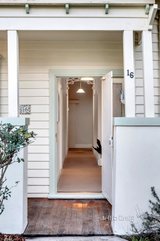 https://images.listonce.com.au/custom/160x/listings/16-belgrave-street-coburg-vic-3058/450/01560450_img_17.jpg?-5eup5OskDE