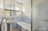https://images.listonce.com.au/custom/160x/listings/16-belmont-avenue-glen-iris-vic-3146/162/01752162_img_06.jpg?_wdBZ1UEJz4