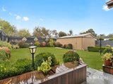 https://images.listonce.com.au/custom/160x/listings/16-blanche-drive-vermont-vic-3133/486/01943486_img_18.jpg?a-vjv9XRdn8