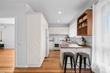 https://images.listonce.com.au/custom/160x/listings/16-bowen-street-woodend-vic-3442/354/01906354_img_07.jpg?-lr6ZhtiaW4