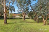 https://images.listonce.com.au/custom/160x/listings/16-bowen-street-woodend-vic-3442/354/01906354_img_16.jpg?RzbPde9PFGw