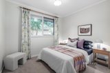 https://images.listonce.com.au/custom/160x/listings/16-brentwood-drive-glen-waverley-vic-3150/957/01514957_img_09.jpg?4xhmknKX6zM