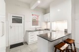 https://images.listonce.com.au/custom/160x/listings/16-broadway-elwood-vic-3184/734/01826734_img_05.jpg?zsvzmTuuoHs