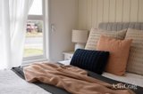 https://images.listonce.com.au/custom/160x/listings/16-browns-parade-wendouree-vic-3355/458/01943458_img_10.jpg?XNDuRAI_lUo