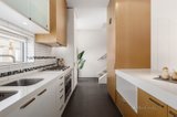 https://images.listonce.com.au/custom/160x/listings/16-carroll-street-richmond-vic-3121/292/00877292_img_07.jpg?JU7BexbgLkE