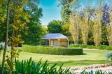 https://images.listonce.com.au/custom/160x/listings/16-cheniston-road-mount-macedon-vic-3441/242/00903242_img_04.jpg?HcTAjf41QiQ