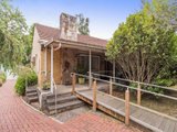 https://images.listonce.com.au/custom/160x/listings/16-cherylnne-crescent-kilsyth-vic-3137/072/01524072_img_20.jpg?IioKJarmXiY