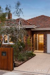 https://images.listonce.com.au/custom/160x/listings/16-collins-street-thornbury-vic-3071/981/01850981_img_23.jpg?ISonquhJBWQ