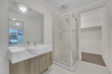 https://images.listonce.com.au/custom/160x/listings/16-colmar-street-lara-vic-3212/648/01698648_img_09.jpg?4_-MId90B-4