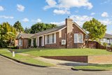 https://images.listonce.com.au/custom/160x/listings/16-consort-avenue-vermont-south-vic-3133/245/01753245_img_10.jpg?p366LLIW8Ik