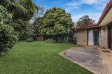 https://images.listonce.com.au/custom/160x/listings/16-crosby-drive-glen-waverley-vic-3150/233/01099233_img_11.jpg?LbwSrziDj7s