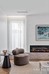 https://images.listonce.com.au/custom/160x/listings/16-dale-avenue-pascoe-vale-vic-3044/980/01932980_img_04.jpg?AZypQWA7YCc