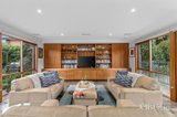 https://images.listonce.com.au/custom/160x/listings/16-daniel-street-donvale-vic-3111/017/01768017_img_05.jpg?9qiqBIRLsyI