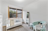 https://images.listonce.com.au/custom/160x/listings/16-daniel-street-donvale-vic-3111/017/01768017_img_13.jpg?eX4oGUY2Dg4