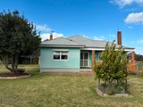 https://images.listonce.com.au/custom/160x/listings/16-davies-road-walmer-vic-3463/393/01574393_img_02.jpg?Tkwg3k9lv1c