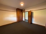 https://images.listonce.com.au/custom/160x/listings/16-davies-road-walmer-vic-3463/393/01574393_img_06.jpg?pFSK91d6hUc